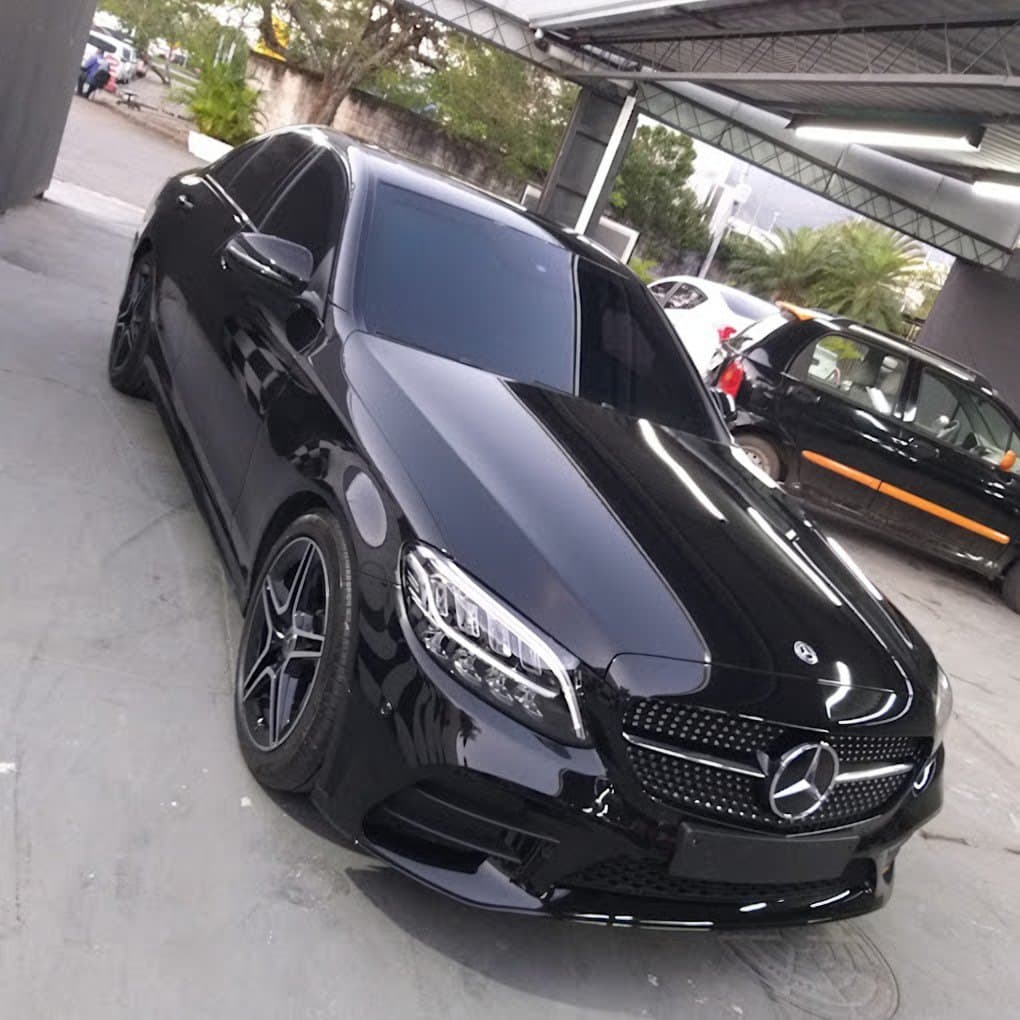 Mercedes preta com pintura polida na Blink